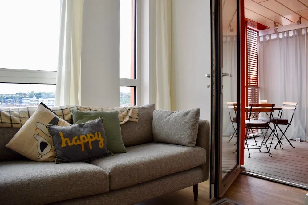 Modern 1 Bedroom Apartment in Greenwich