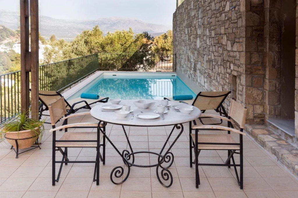 Istron Bay Villas