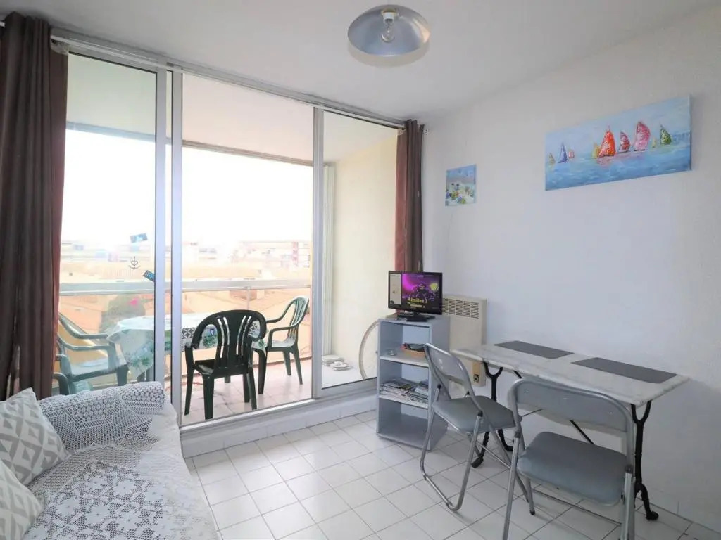 Appartement Le Grau-du-Roi, 1 pièce, 4 personnes - FR-1-307-156