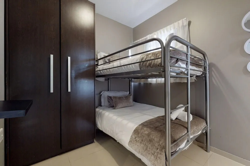 Infinity Views 305