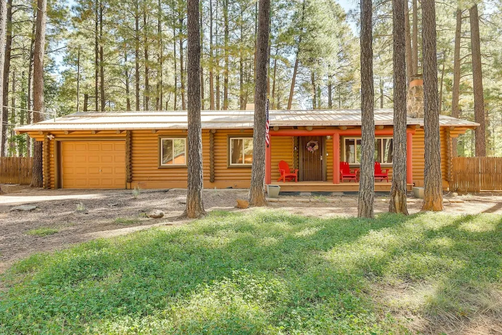 11 Mi to Rainbow Lake: Family Home w/ Large Yard