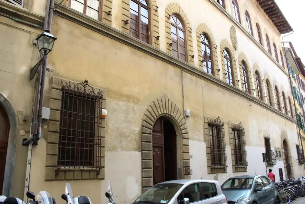 Visconti Halldis Apartment