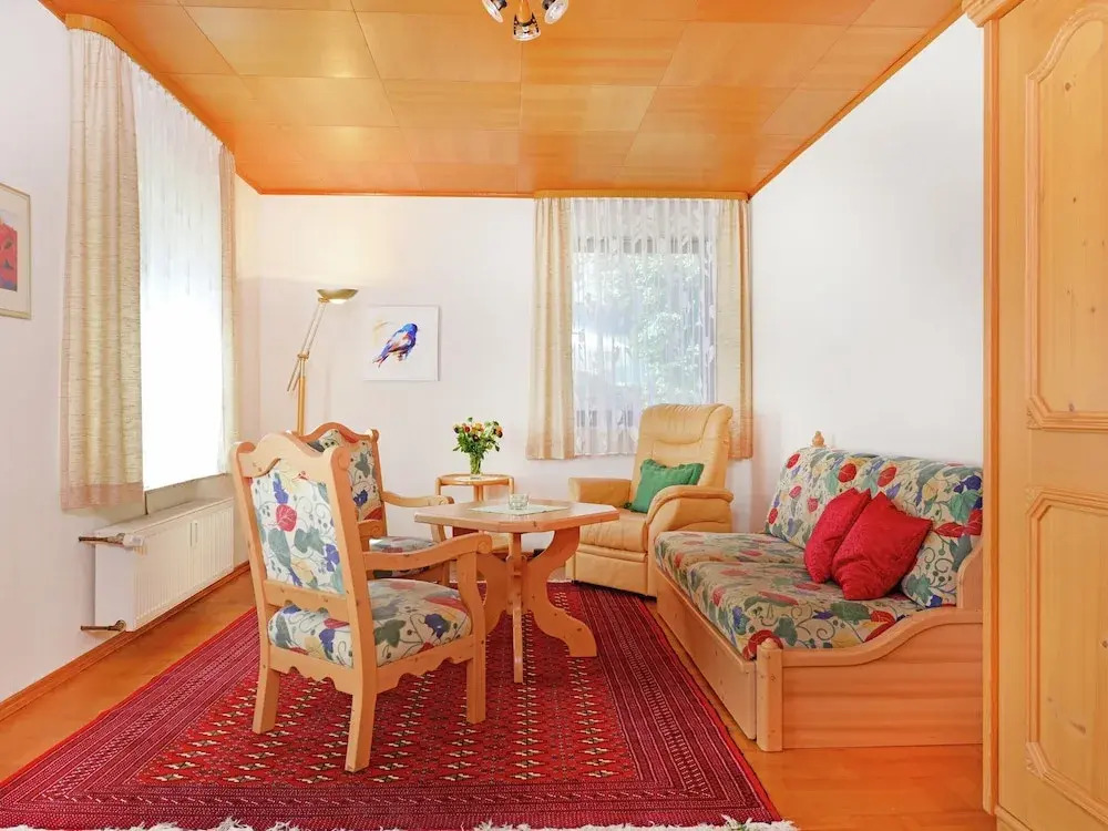 Moderne Ferienwohnung mit Garten in Eimelrod
