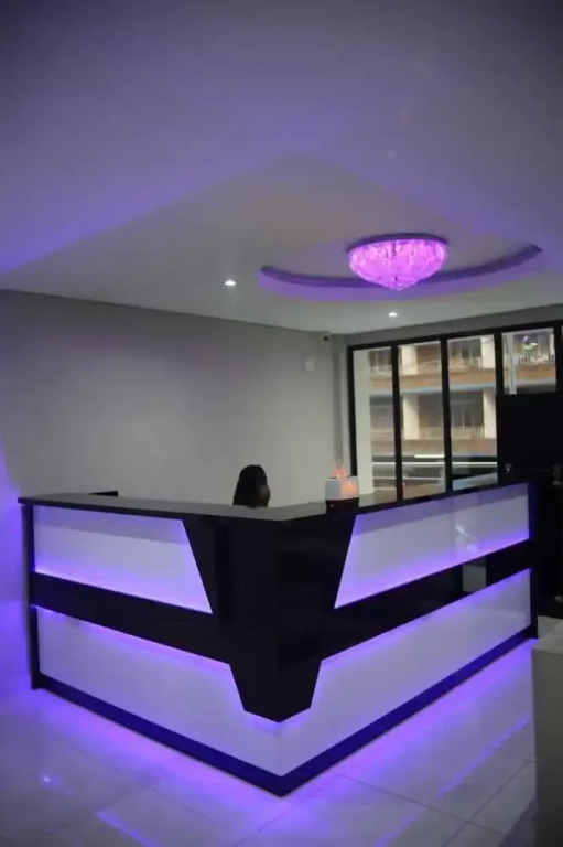 Hayat Hotel 94Juta