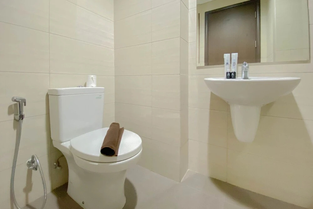 Nice And Elegant Studio At 9Th Floor Ciputra International Apartment