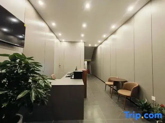 Xiguo Hotel (Huiyou Plaza Branch, Aowei Road, Xiong'an New Area)