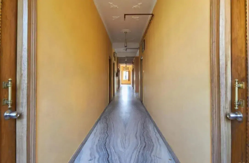 Hotel Sambit Royale
