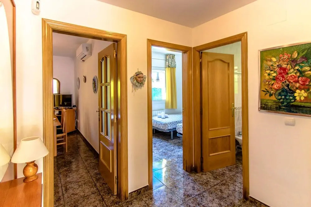 Villa With 4 Bedrooms in Calafell, With Enclosed Garden and Wifi Near the Beach