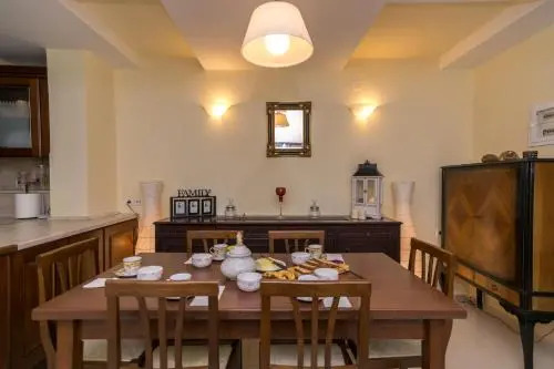 Lydia's Maisonette
