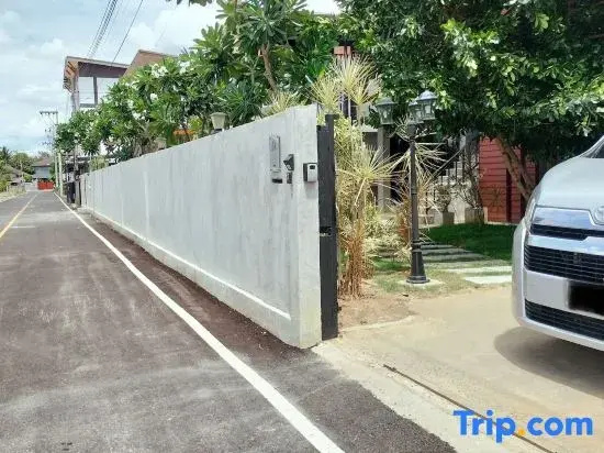 Villa Rajapruek 3 Villa Estates Rental For A Private Group Near Airport/Karaoke /Maid