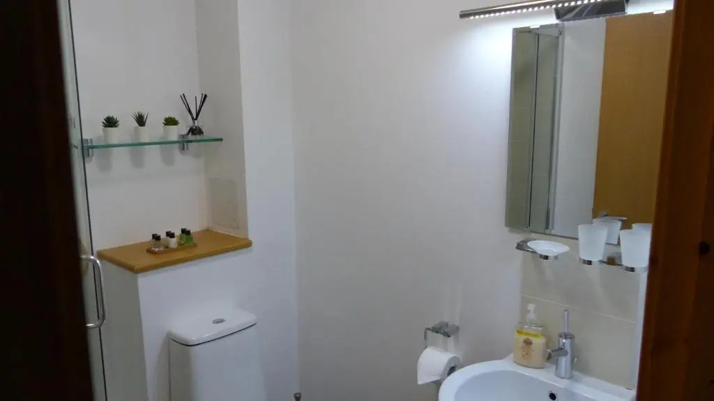 37 Farraline Court, City Centre apartment