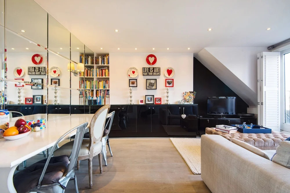 Balcony Apartment In Little Venice