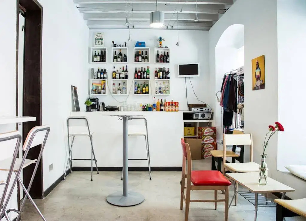 Traveller Box Hostel