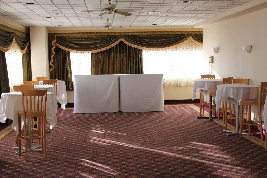 Park East Hotel