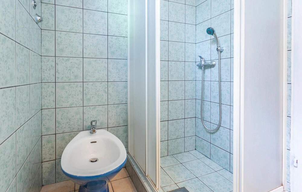 Amazing Home in Malinska With Wifi and 2 Bedrooms