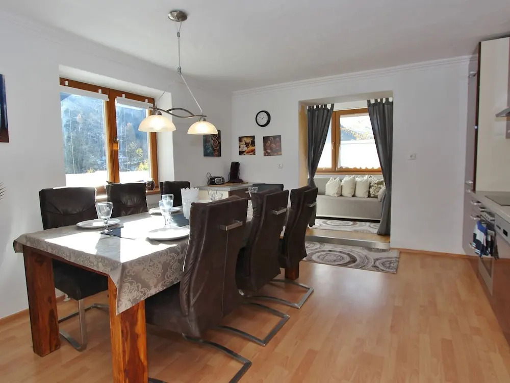 Mountain View Apartment With Garden In Muhlbach