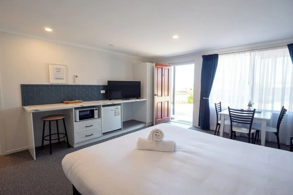 Heritage House Motel & Units