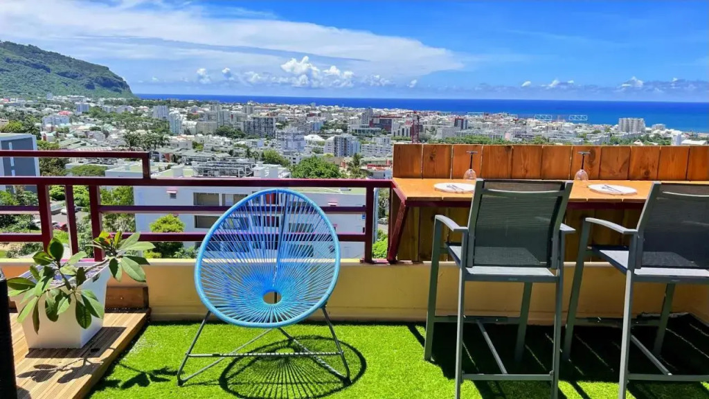 Sea View & More… (Adults Only)