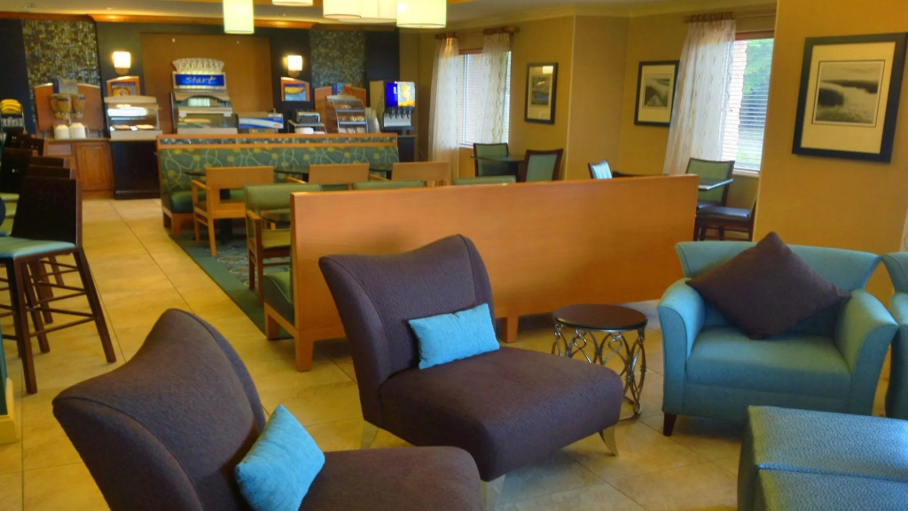 Holiday Inn Express Hotel & Suites Bluffton at Hilton Head Area by IHG