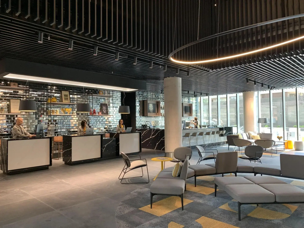 Ola Santiago Providencia, Tapestry Collection by Hilton