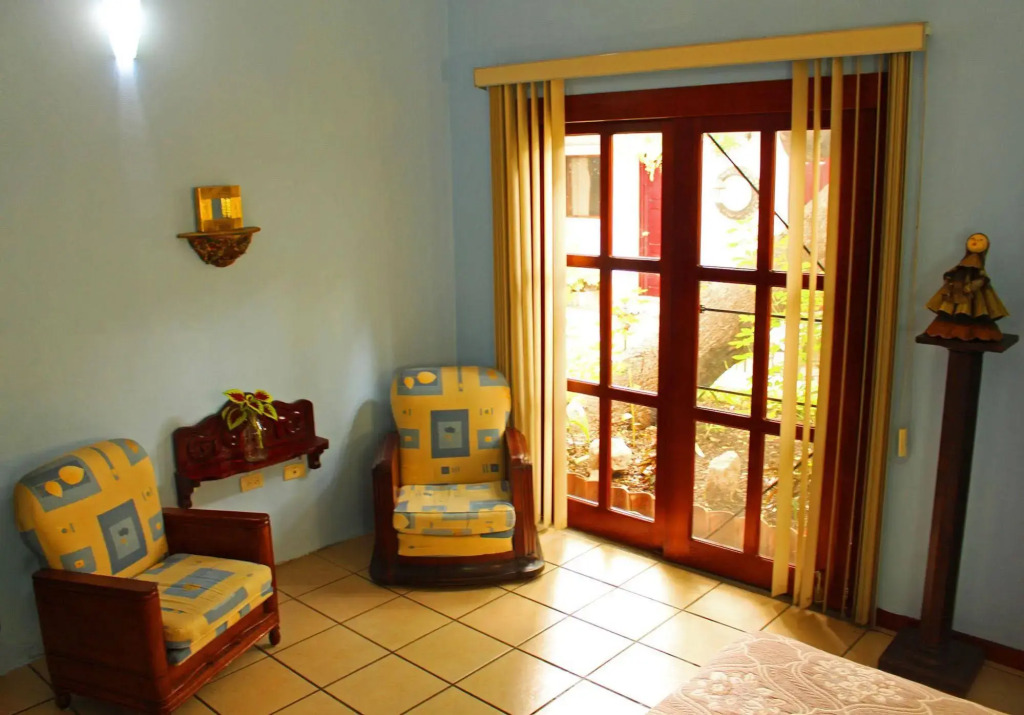 Las Mariposas Hotel & Studios