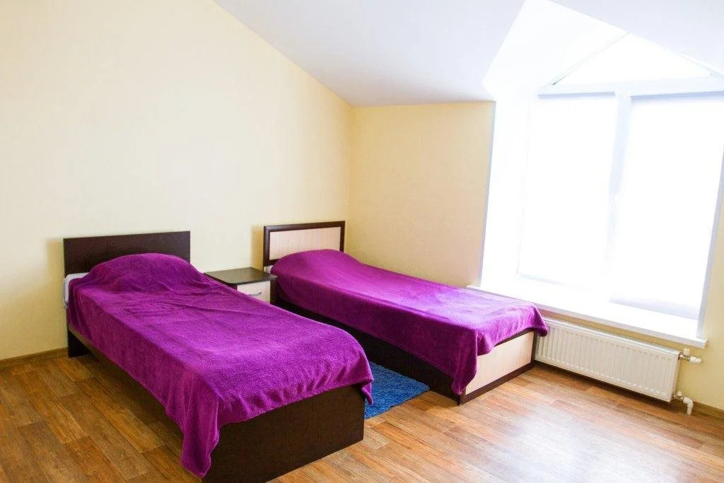Check Inn Hotel&Hostel