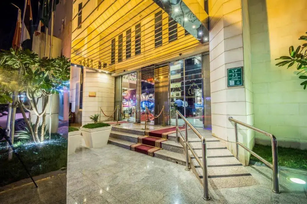 Al Muhaidb Residence Al Malaz  6 - Economic