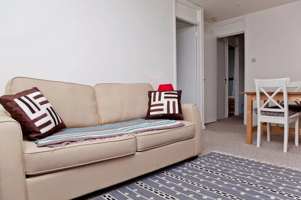 Warm East London Apartment - Sleeps 4