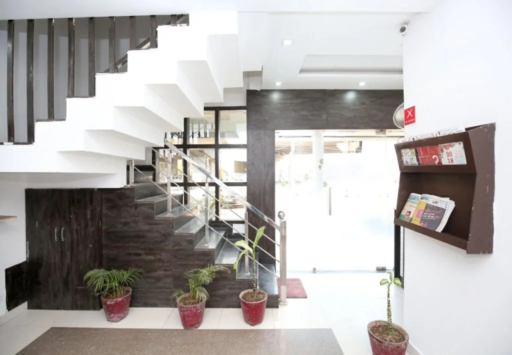Hotel Royal Blue By OYO Rooms