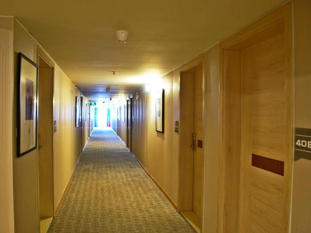 Hotel Pai Hezhou Lingfeng Plaza