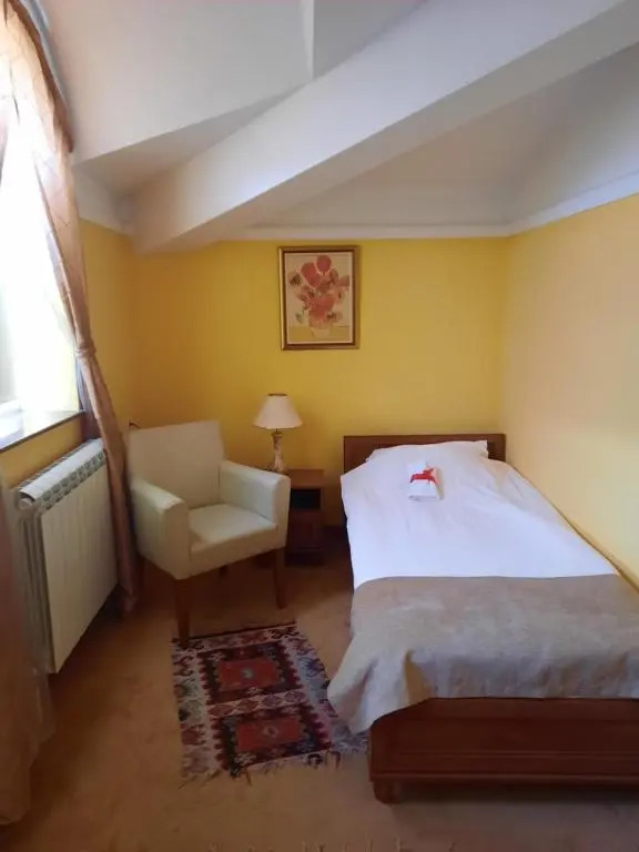 Dedinje villa rooms, apartments
