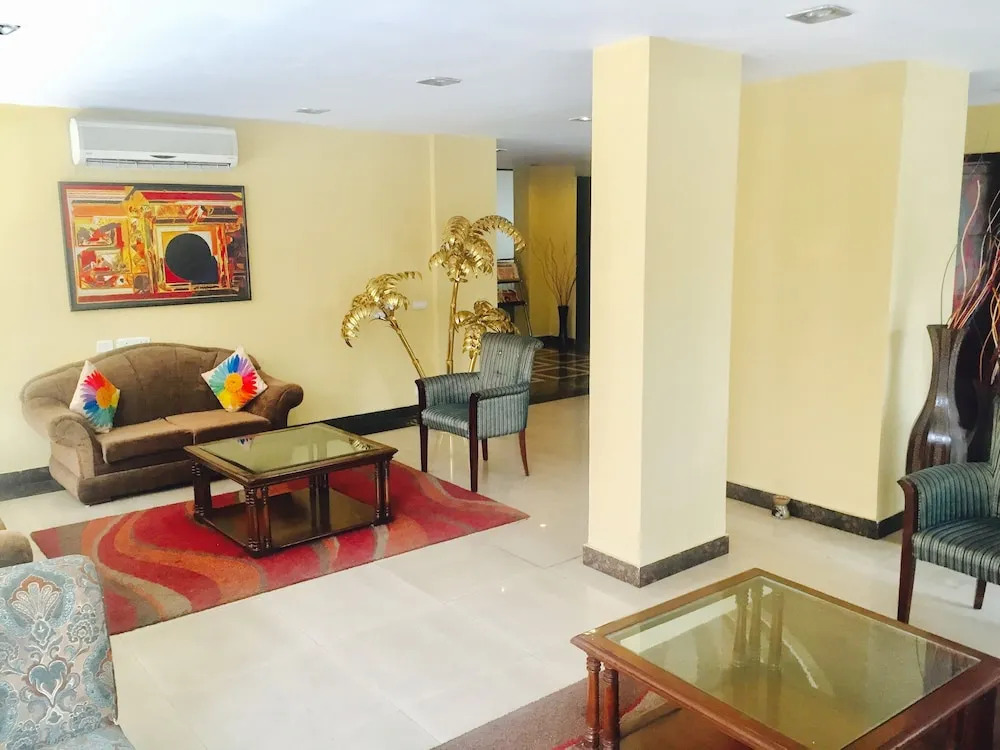 Tavisha Hotel