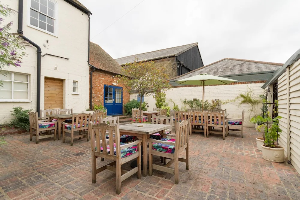 Swan Quay Inn