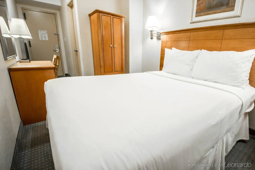 Econo Lodge Times Square