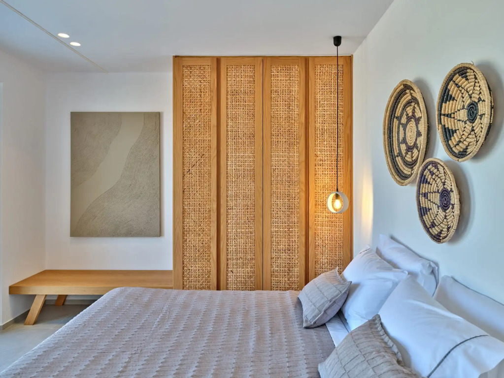 Monogram Travel Paros