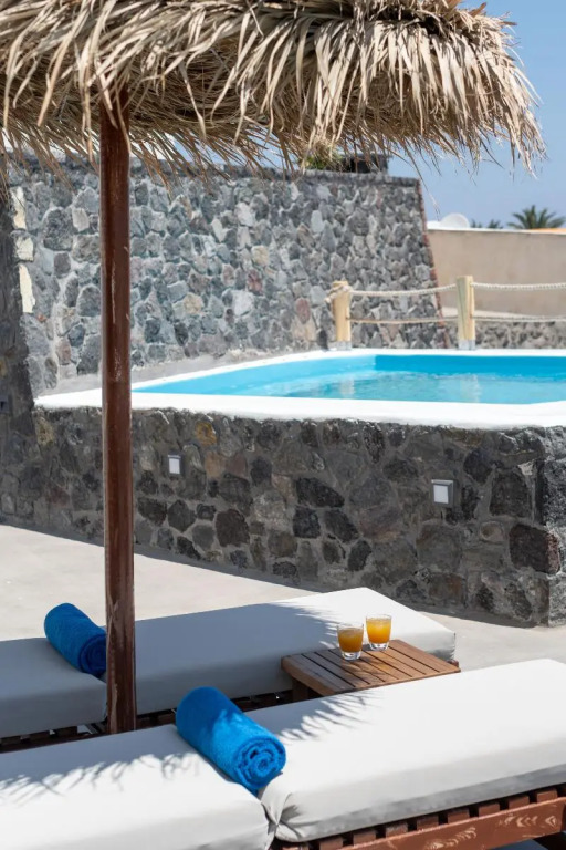 White Dream Suites