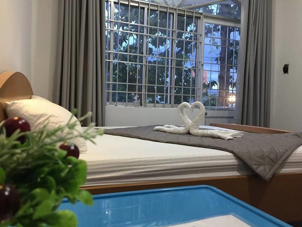 Queen Pearl Hostel