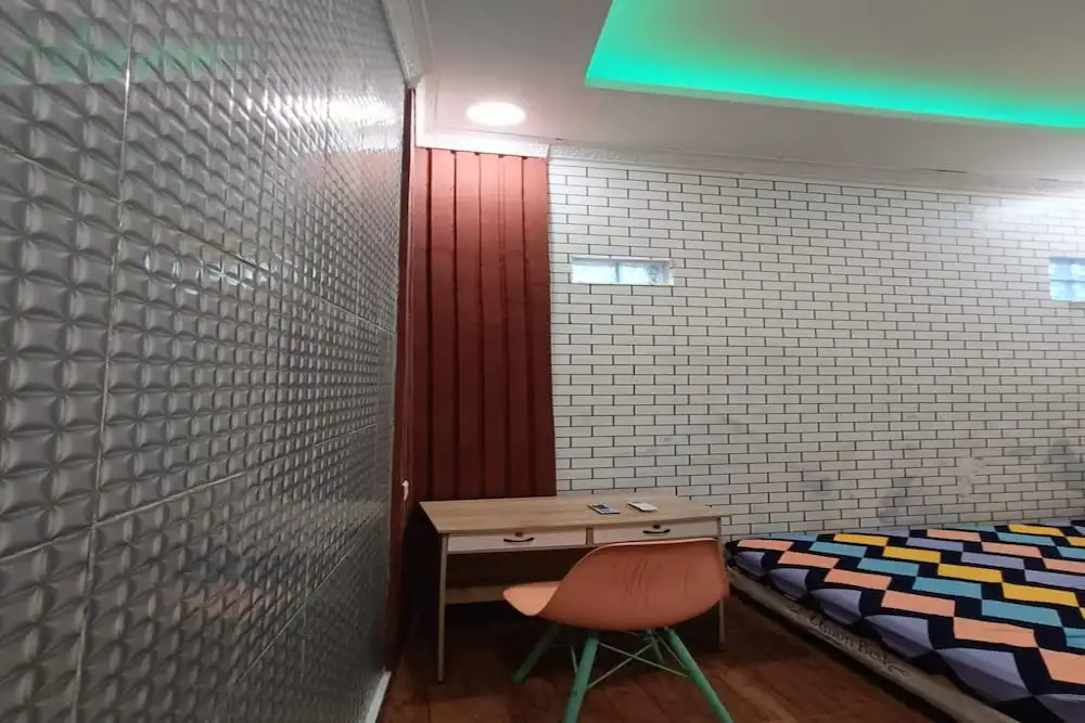 OYO Life 93158 Kost Asaka