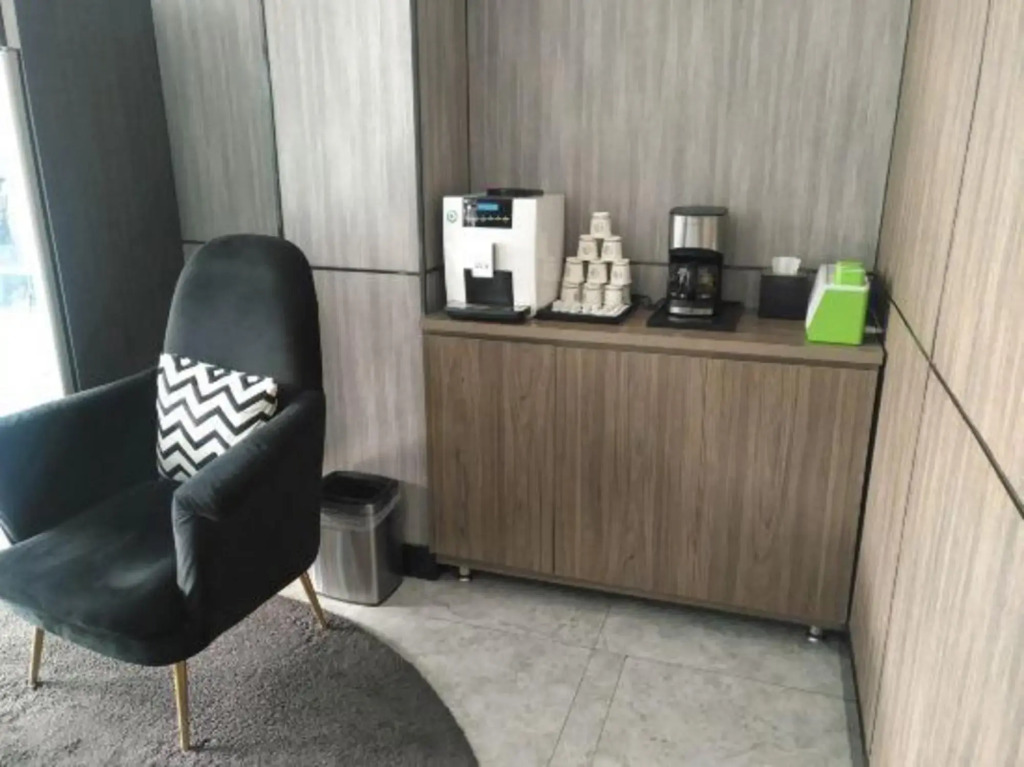 Frst Yizhu Hotel (Shanghai Lujiazui Changyi Road Subway Station)