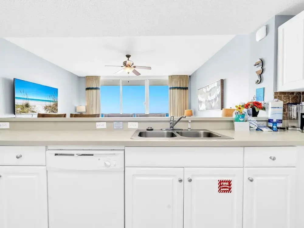 Majestic Beach Towers 1-2314