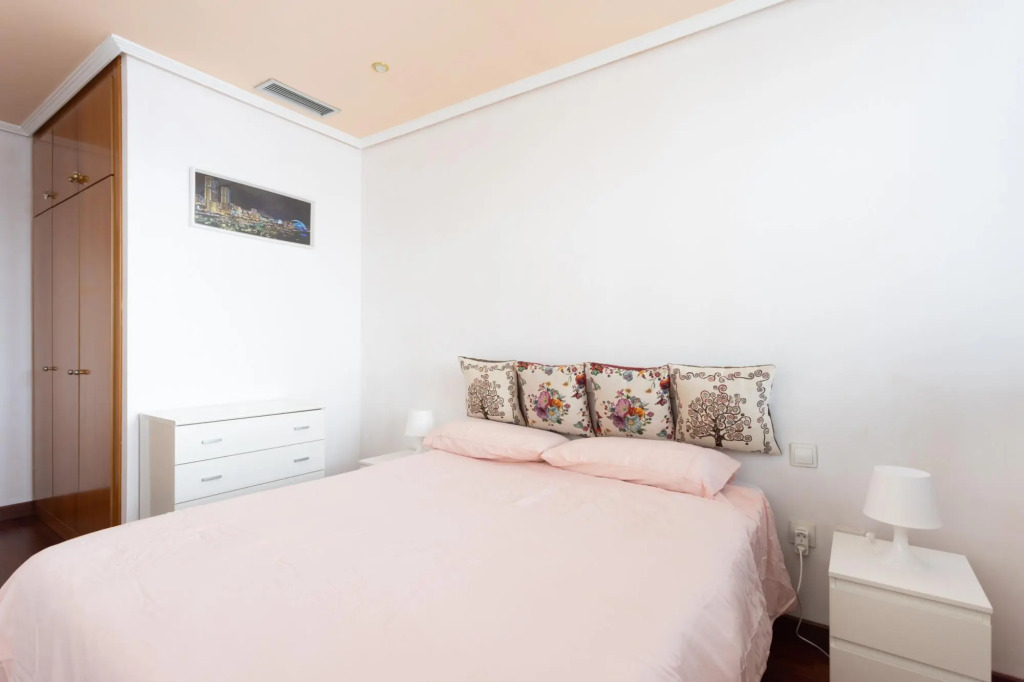 Home2Book Stunning View Apart Floor 25 Santa Cruz
