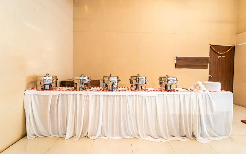 OYO 23365 Hotel Bright Plaza