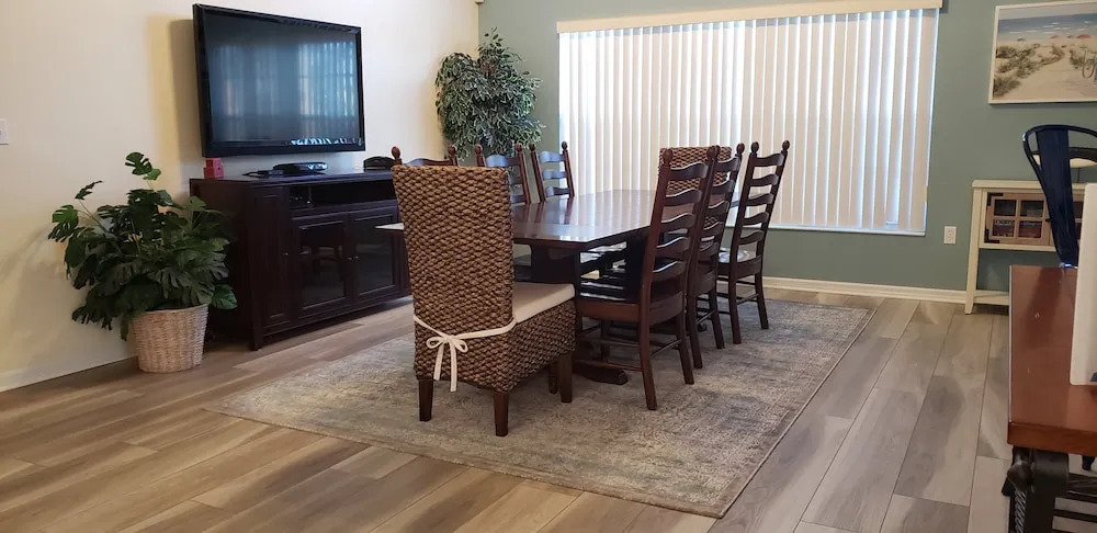 2809fb 4-bed Disney Area Pool Home Games Room, Spa