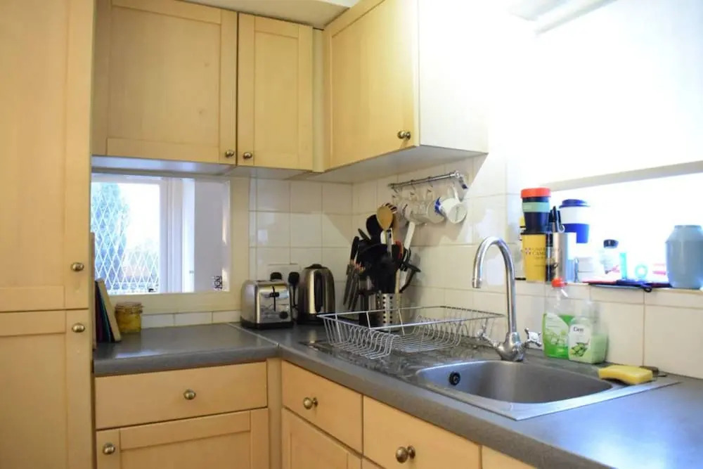 2 Bedroom Islington Apartment With Terrace Sleeps 4