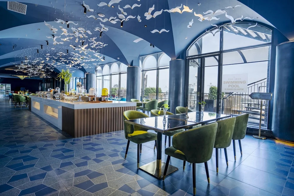 OCEAN HOTEL