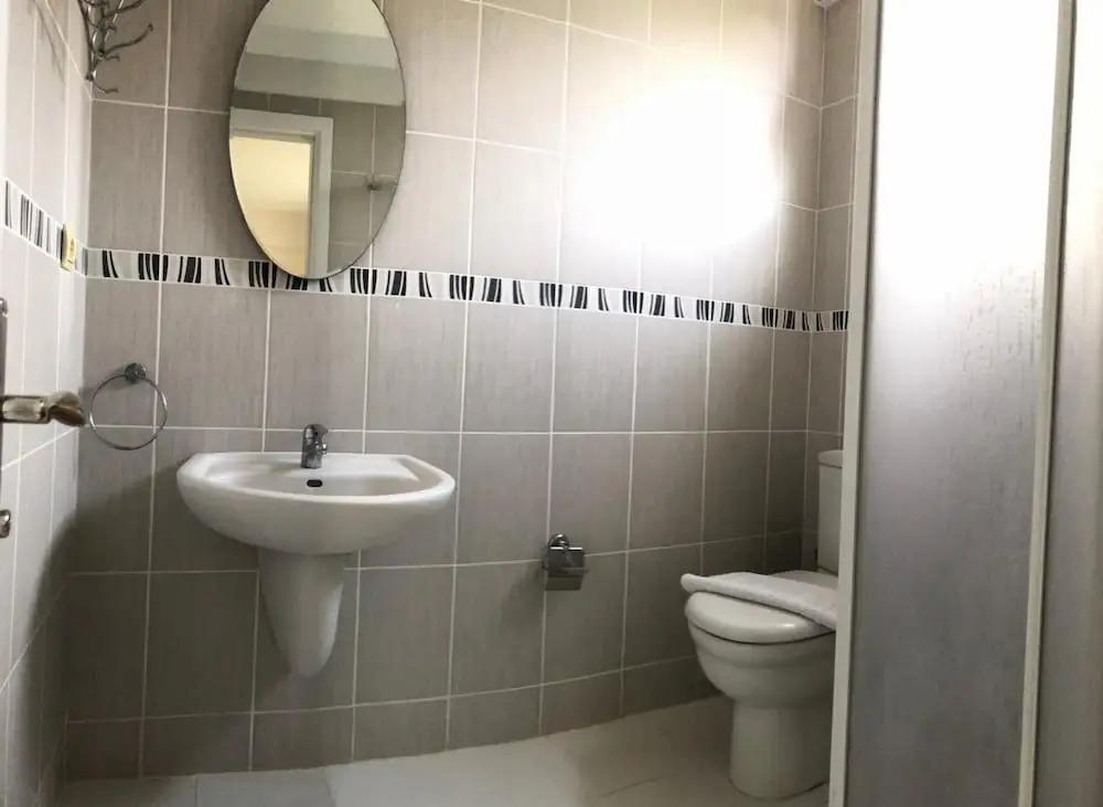 Queen Nano Hotel