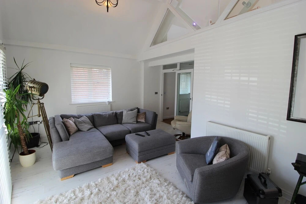 Beautifully Presented Three Bedroom House in Poole