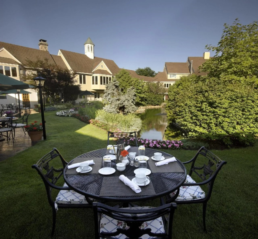 Orchards Hotel