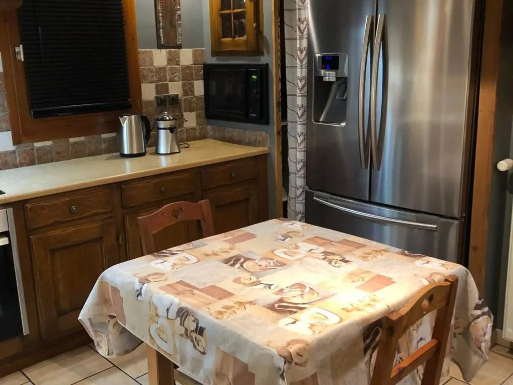 Chalet 5 pièces 10 personnes, 4 étoiles, animal accepté, parking, jardin - FR-1-263-465