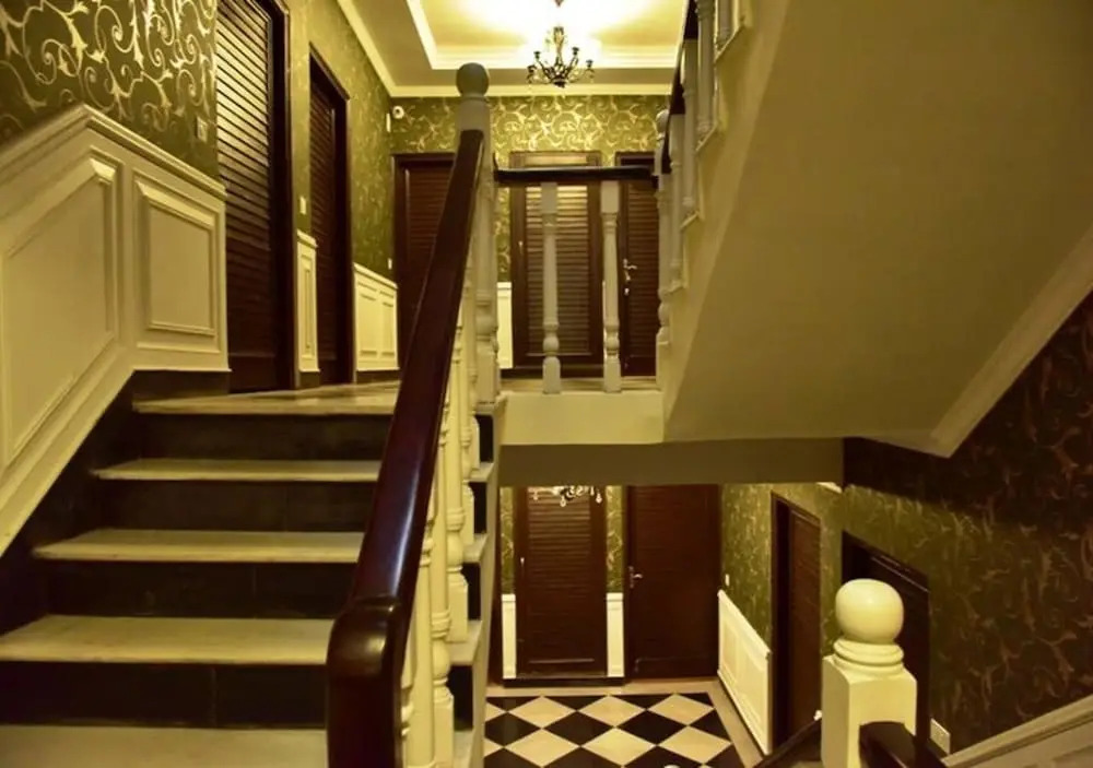 Adb Rooms The Oak Tree House